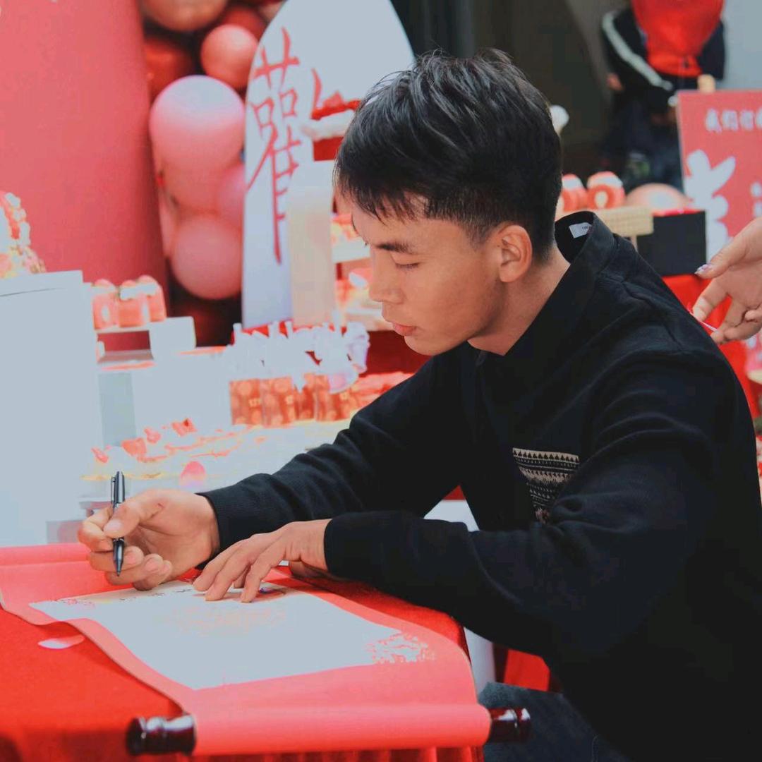 喜欢养牛的小平