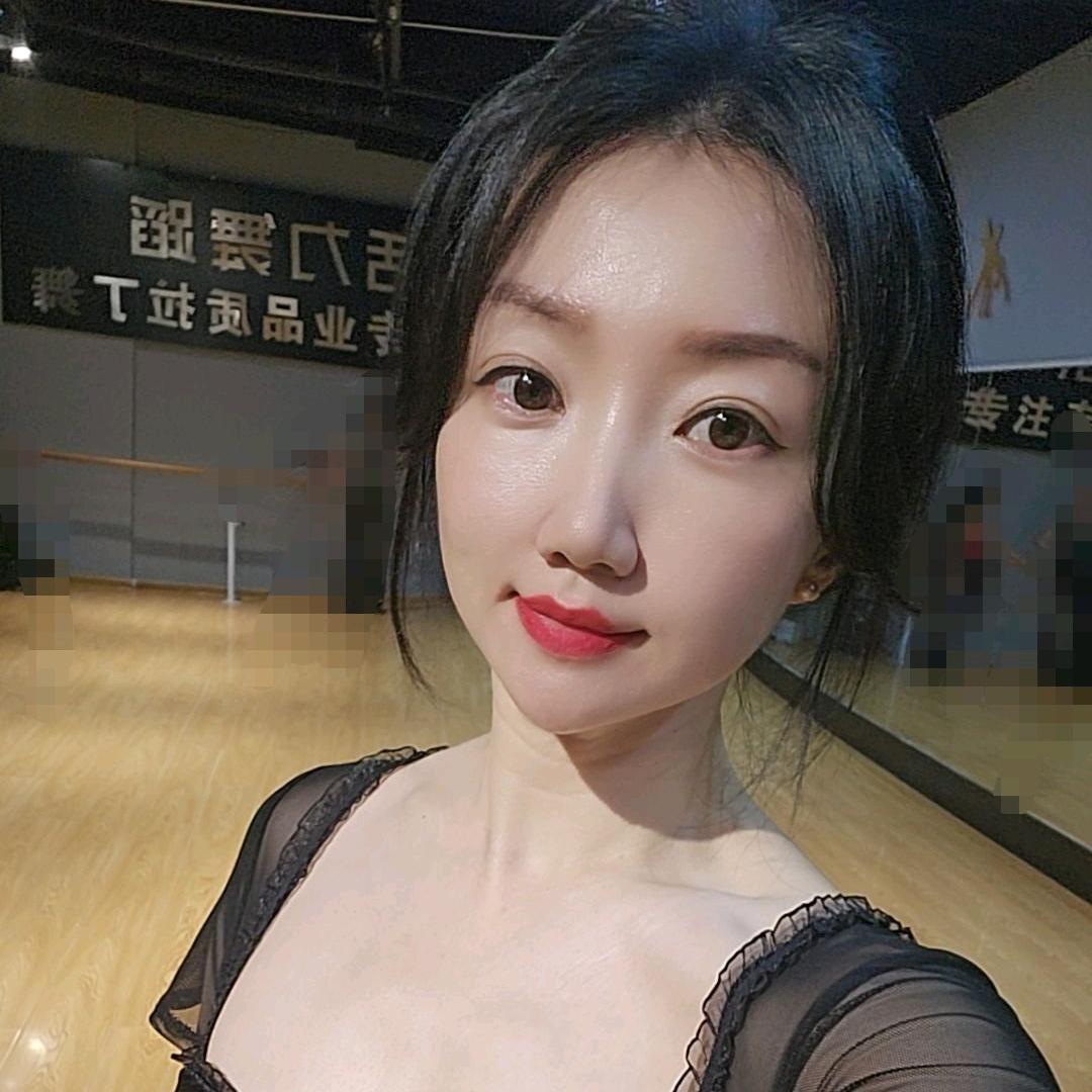 夏羚焱🍑⁸⁶¹³