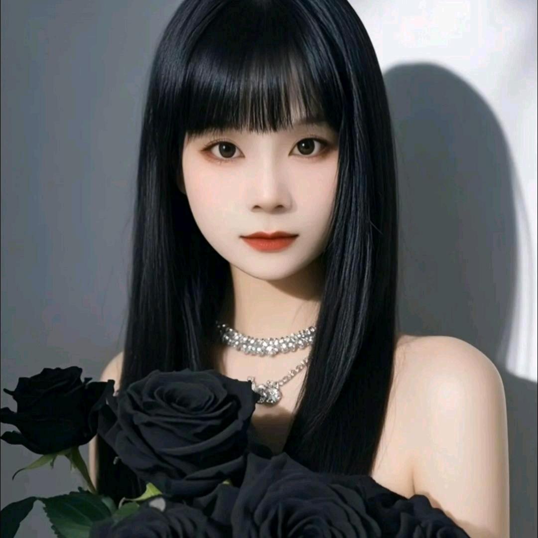 爱养鱼的90女孩