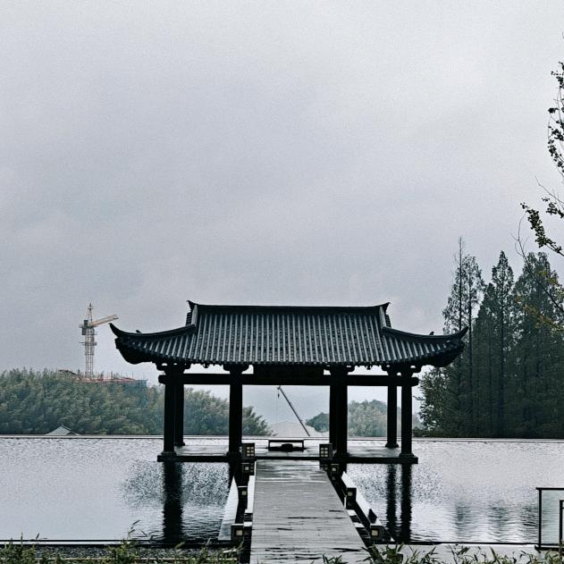 逃跑在现场