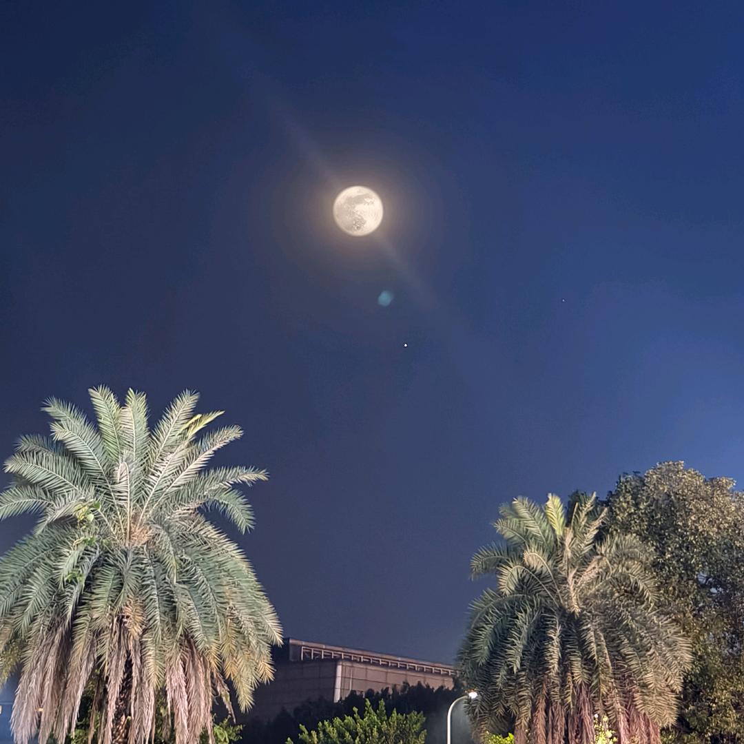 山河远阔，人间烟火