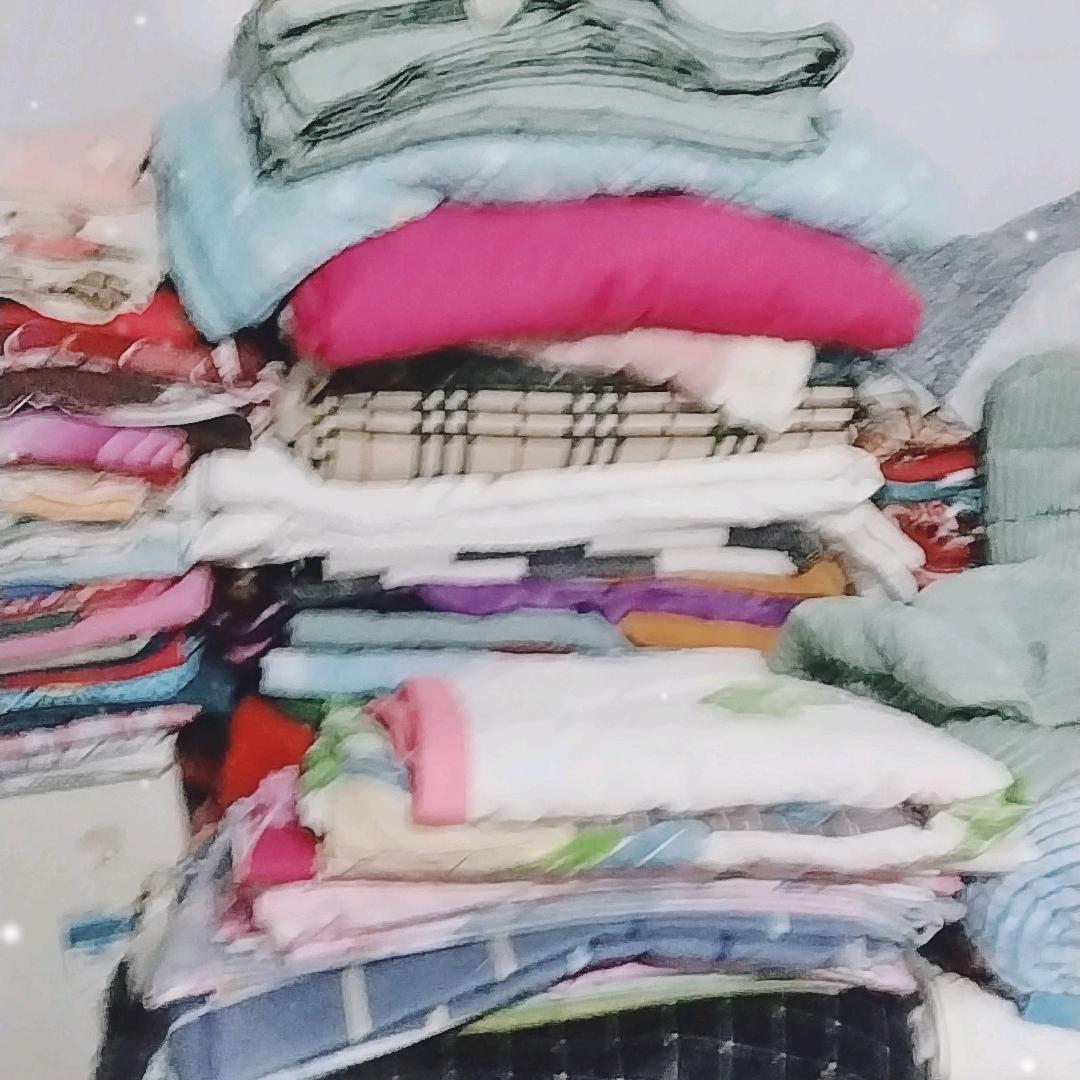 闲置床上用品。
