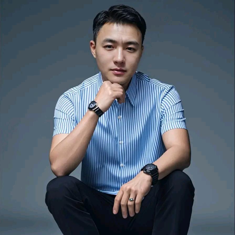 阳光🅱️OY🤩🤪😘