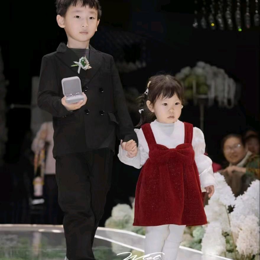 月儿弯弯67.12.24的羊诚心交友）