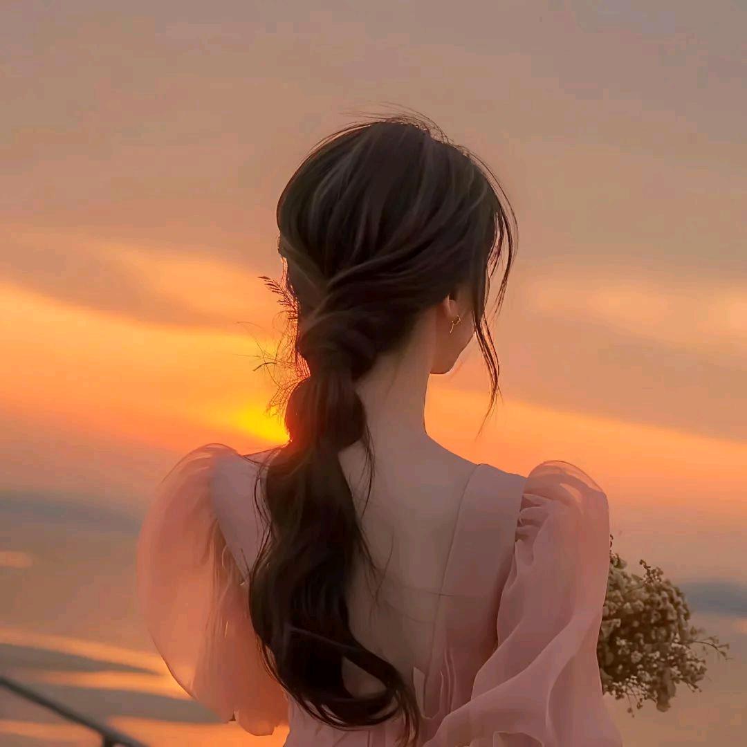 L໊ₒ悦:ᨶ႒ᩚ己ᵥ̶ₑ̶ᩚ: 💋