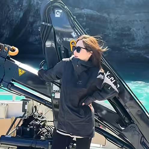 小小心甘（人间清醒大女主）