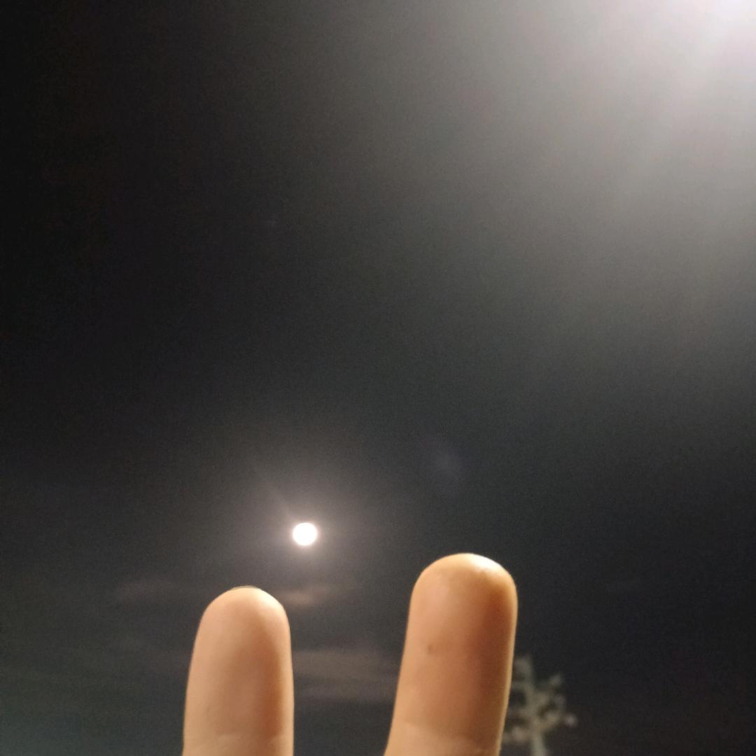 小伙子叫混凝土揉面水泥土