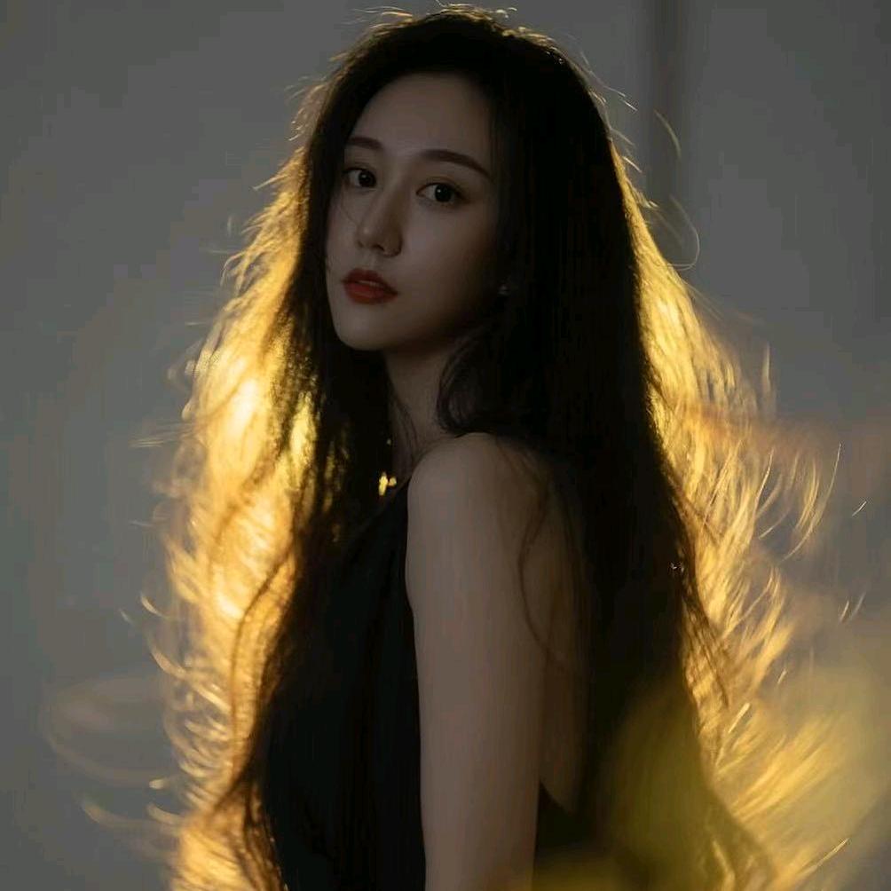 越位腿子姐