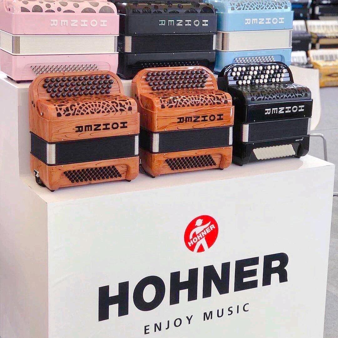 乌鲁木齐霍纳手风琴中心