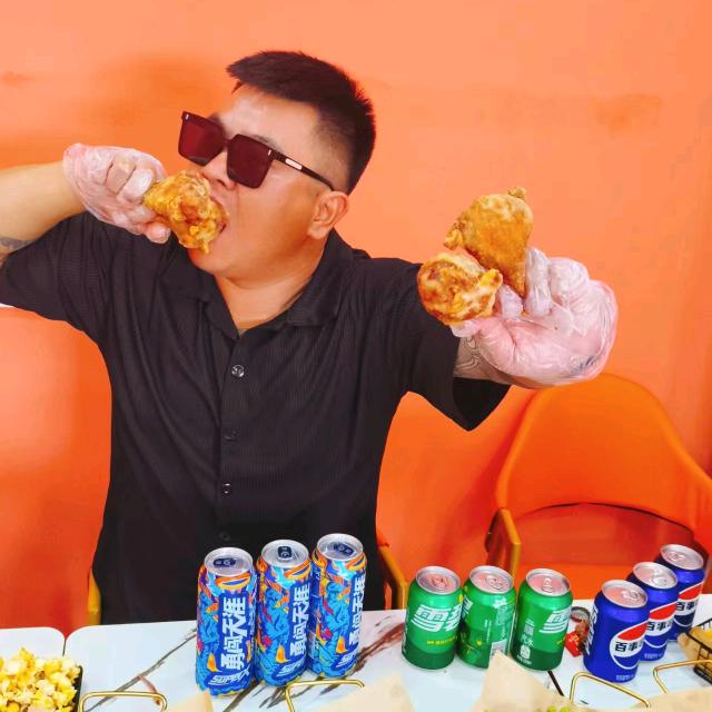 祥哥哥🐻有肌肉