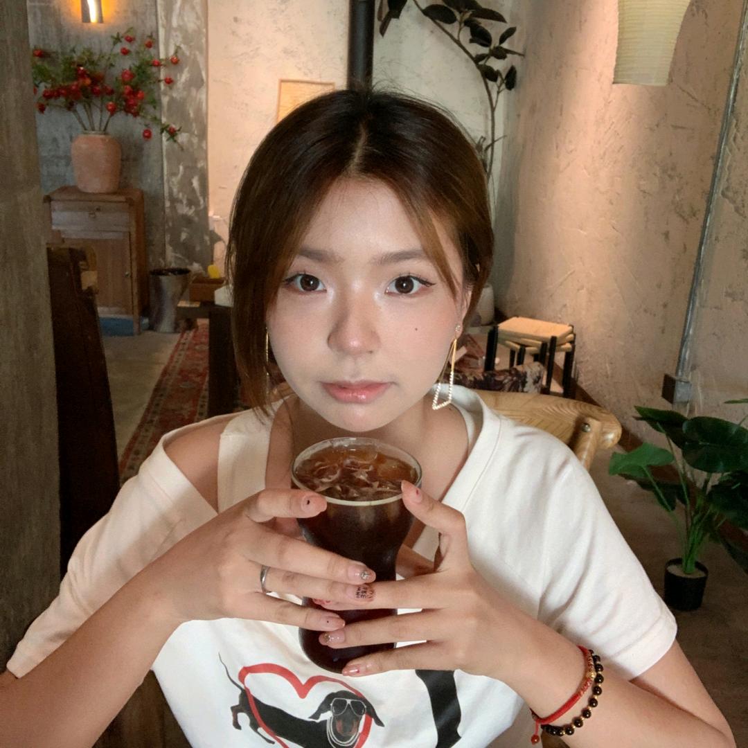 成都卖钢李姐优钢源