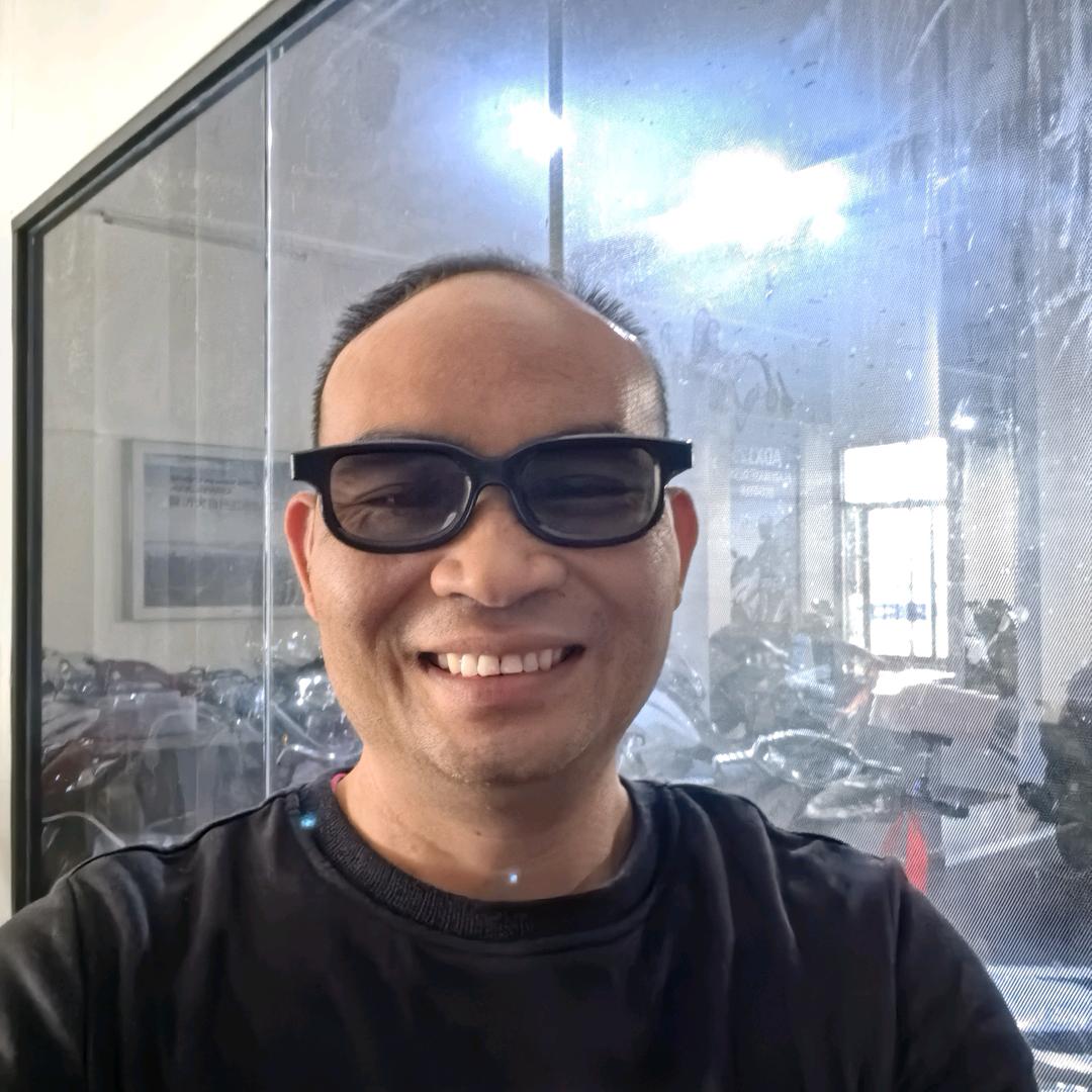 高州云潭豪爵精品店