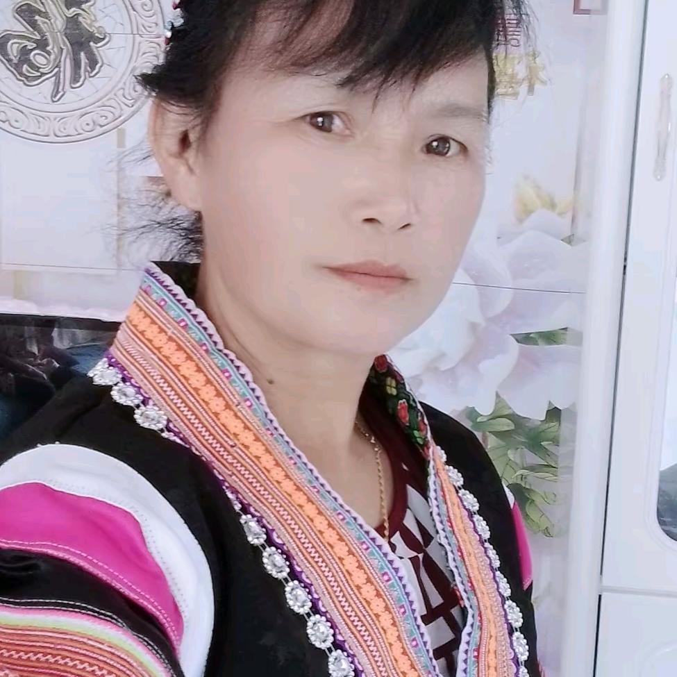 温柔为暴雨。，热情喂狂风。