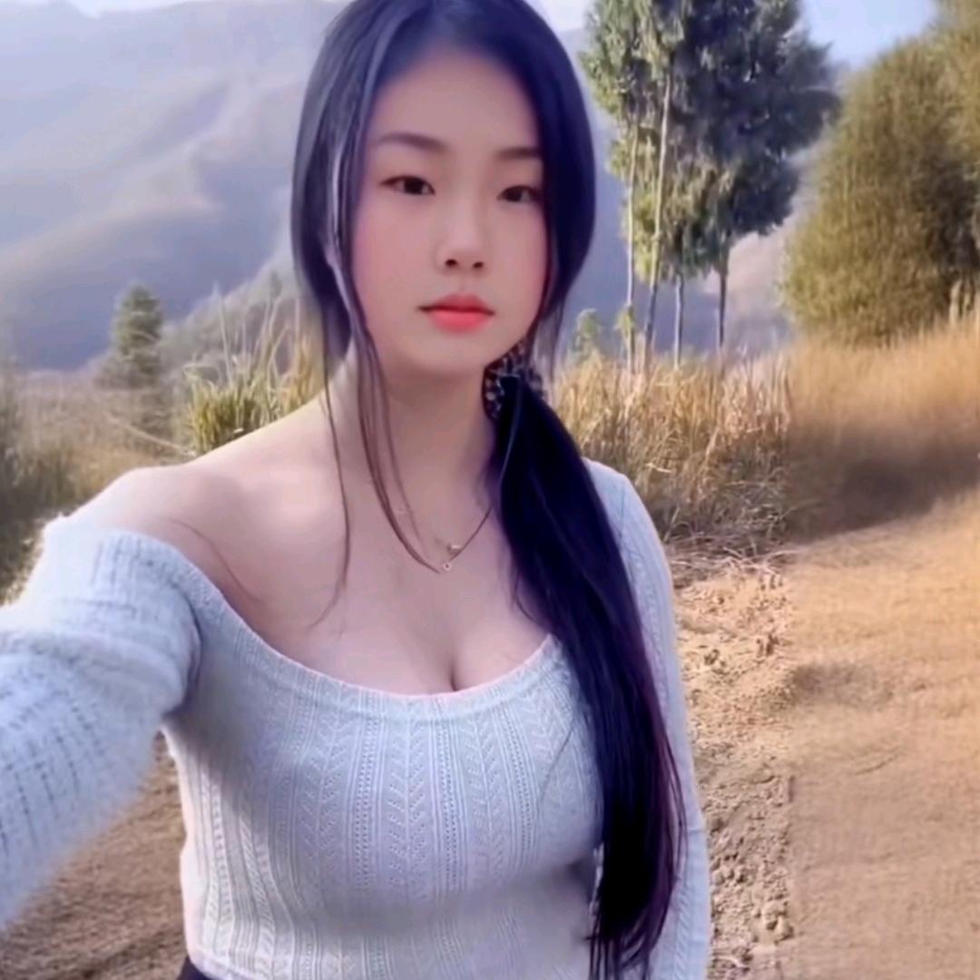 幺妹爱玩水