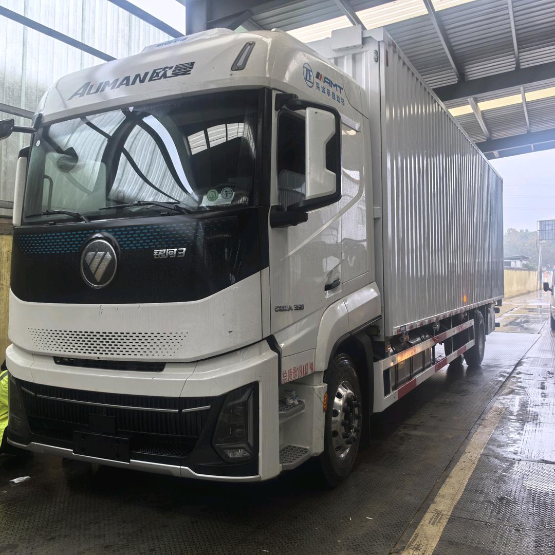 欧曼经销商：田胖子