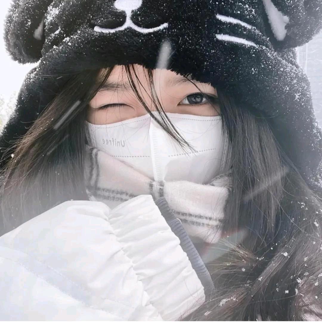 大馋丫头（努力涨粉~）