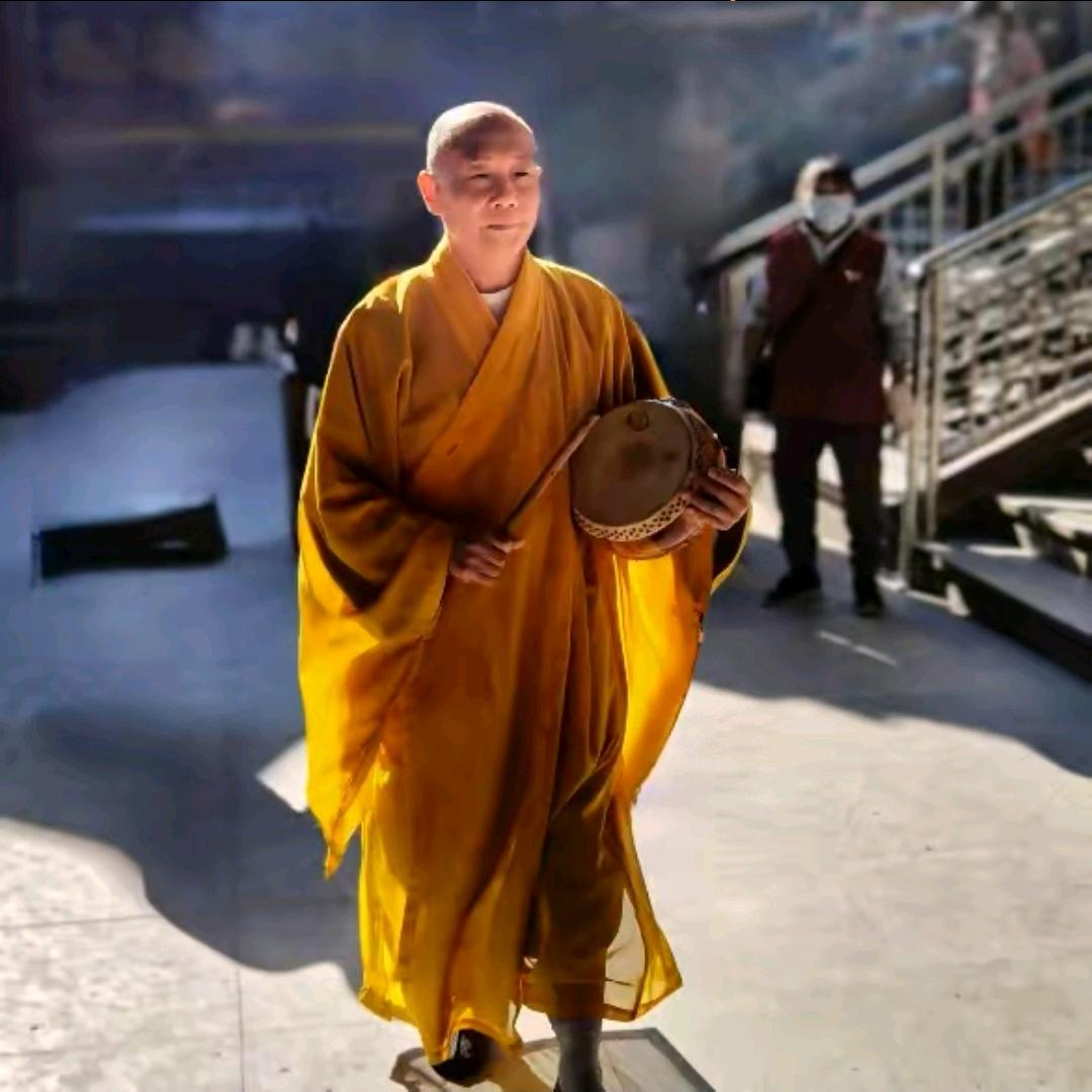 青越居士