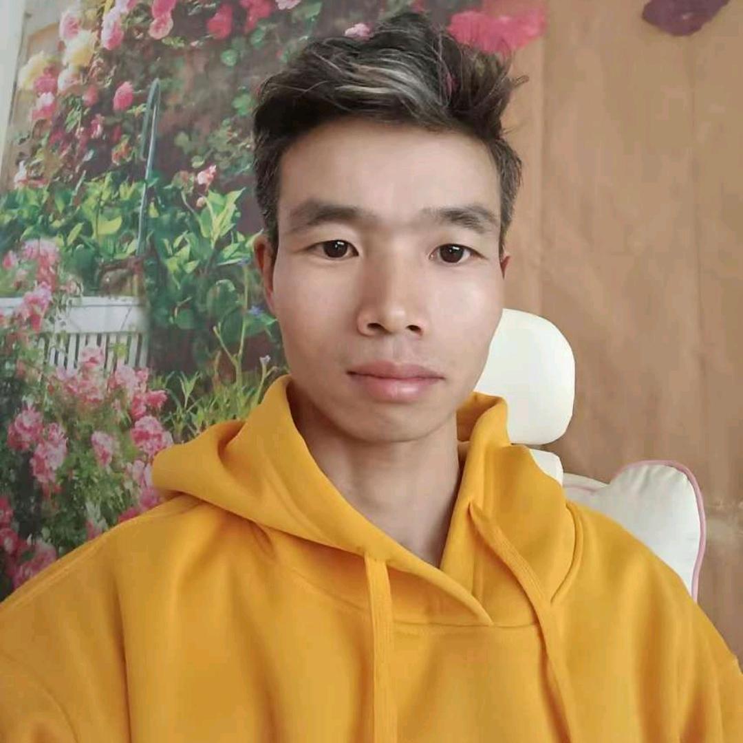 小闯爱唱歌