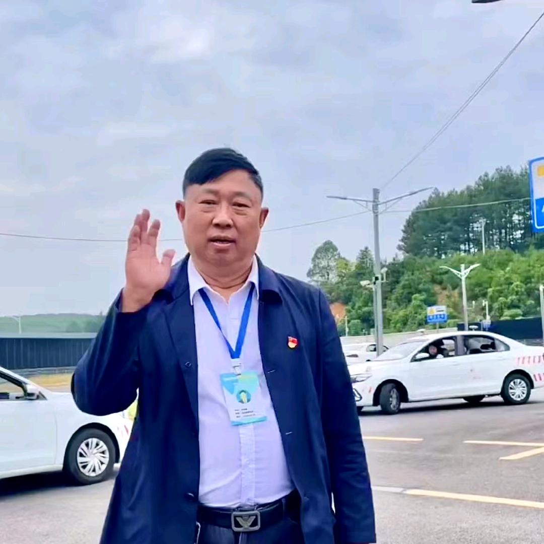 黄平县罗俊国驾考培训咨询工作室