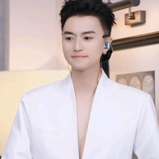 🎭实力派卖蒙🎭