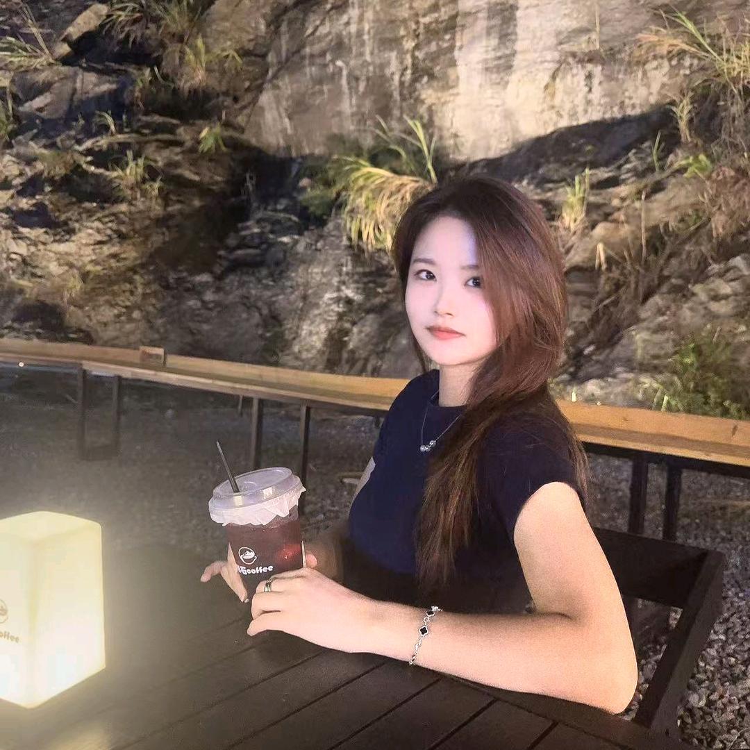 草莓味Eve酱