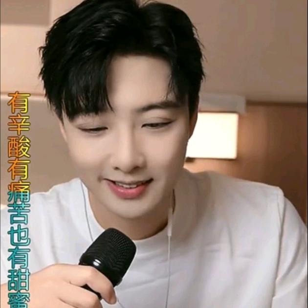 赫铭三妹（琴姐）