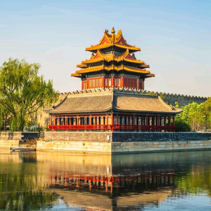 临泉建彬沥青摊铺队