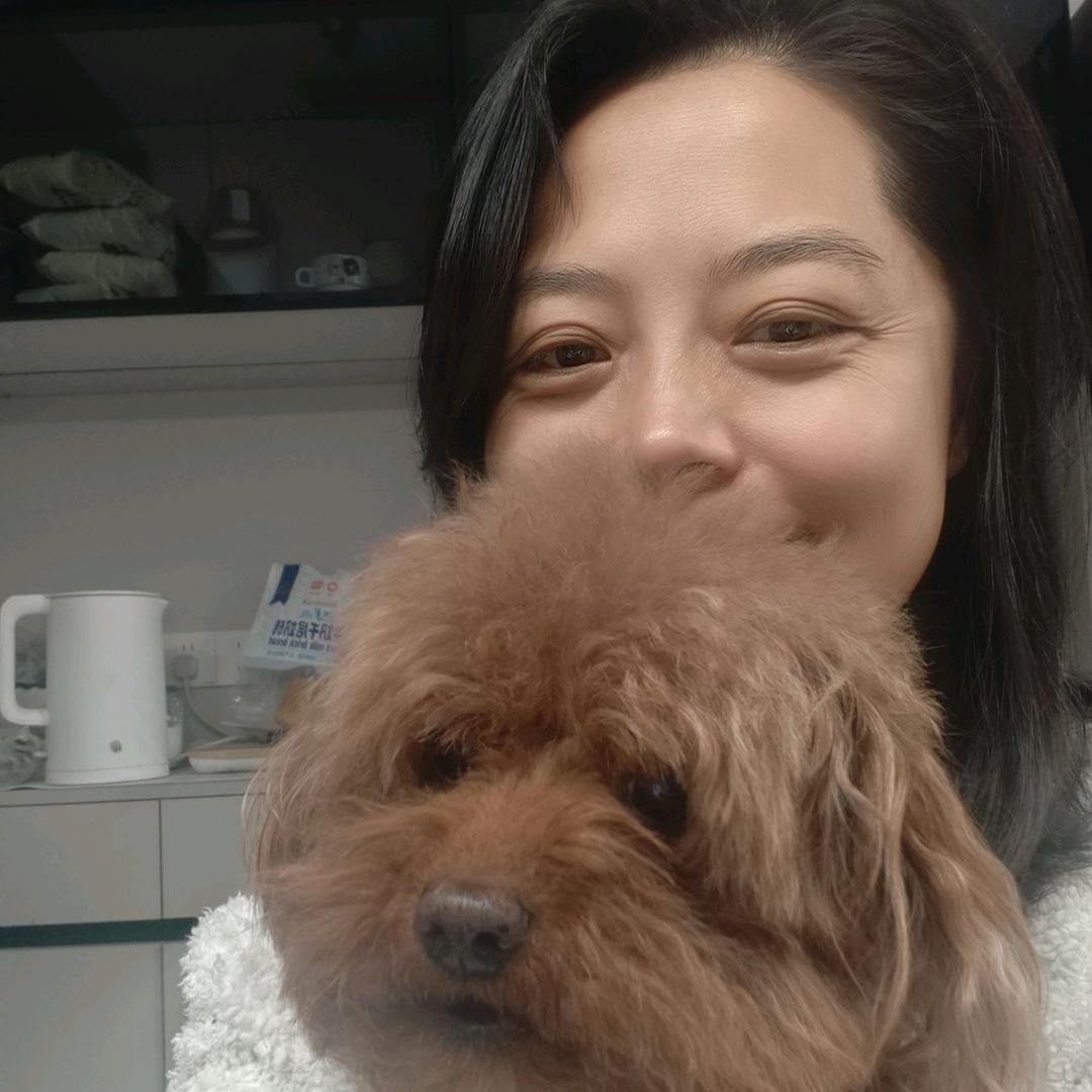 爱呲牙的小豆丁