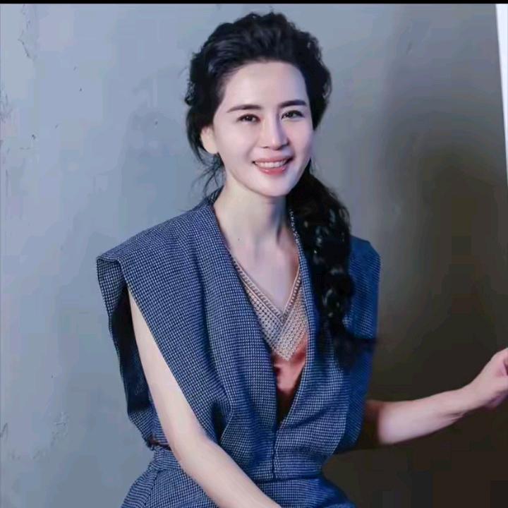 王璇原创设计～爆款返场