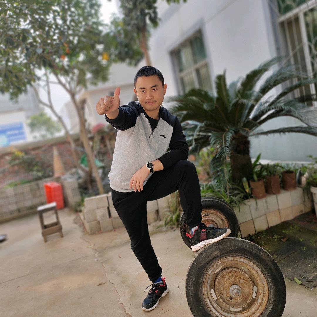 Ai周向钱