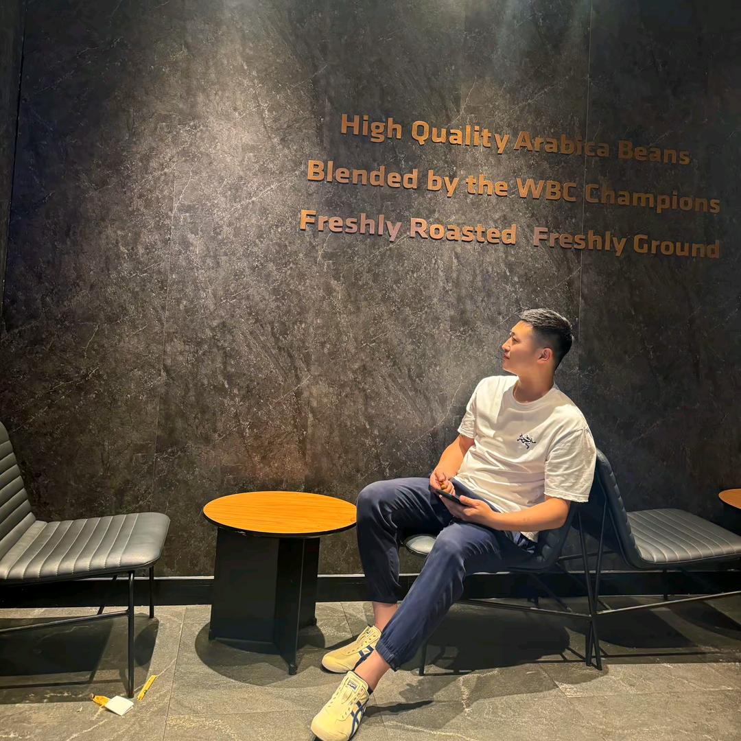 🌈 𝕐𝕒𝕟𝕘 .