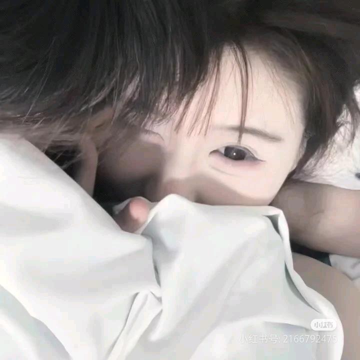 小苒睡不着.