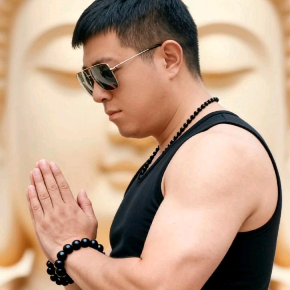 耍酷是哥的资本