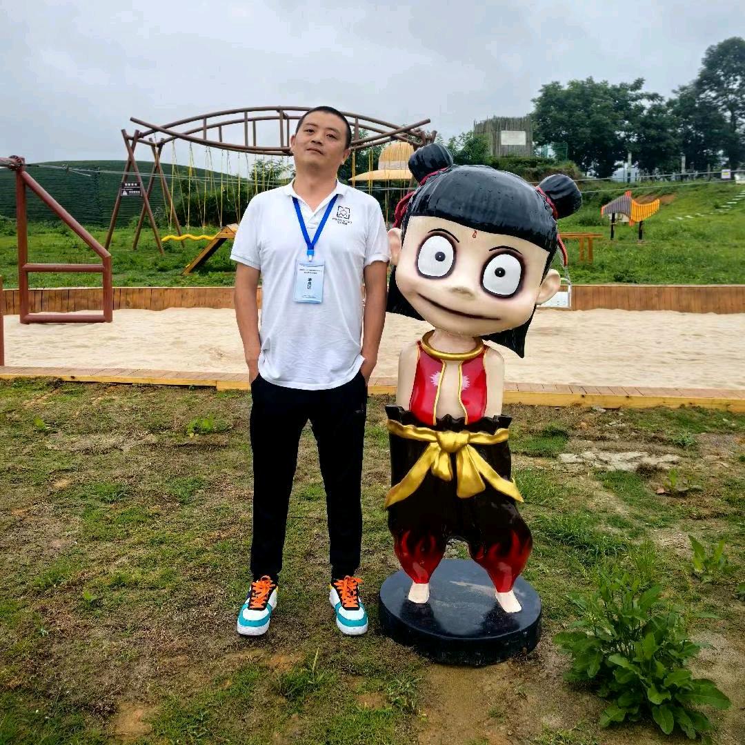 李露农资
