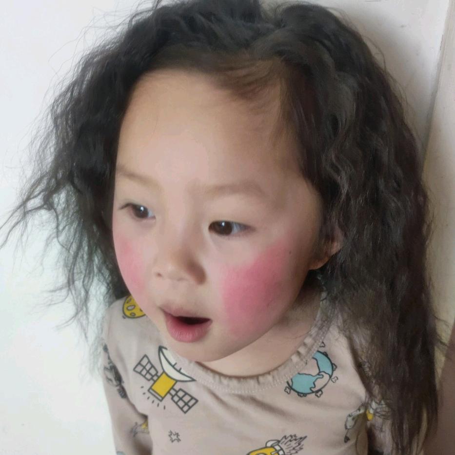 家有萌娃四岁半