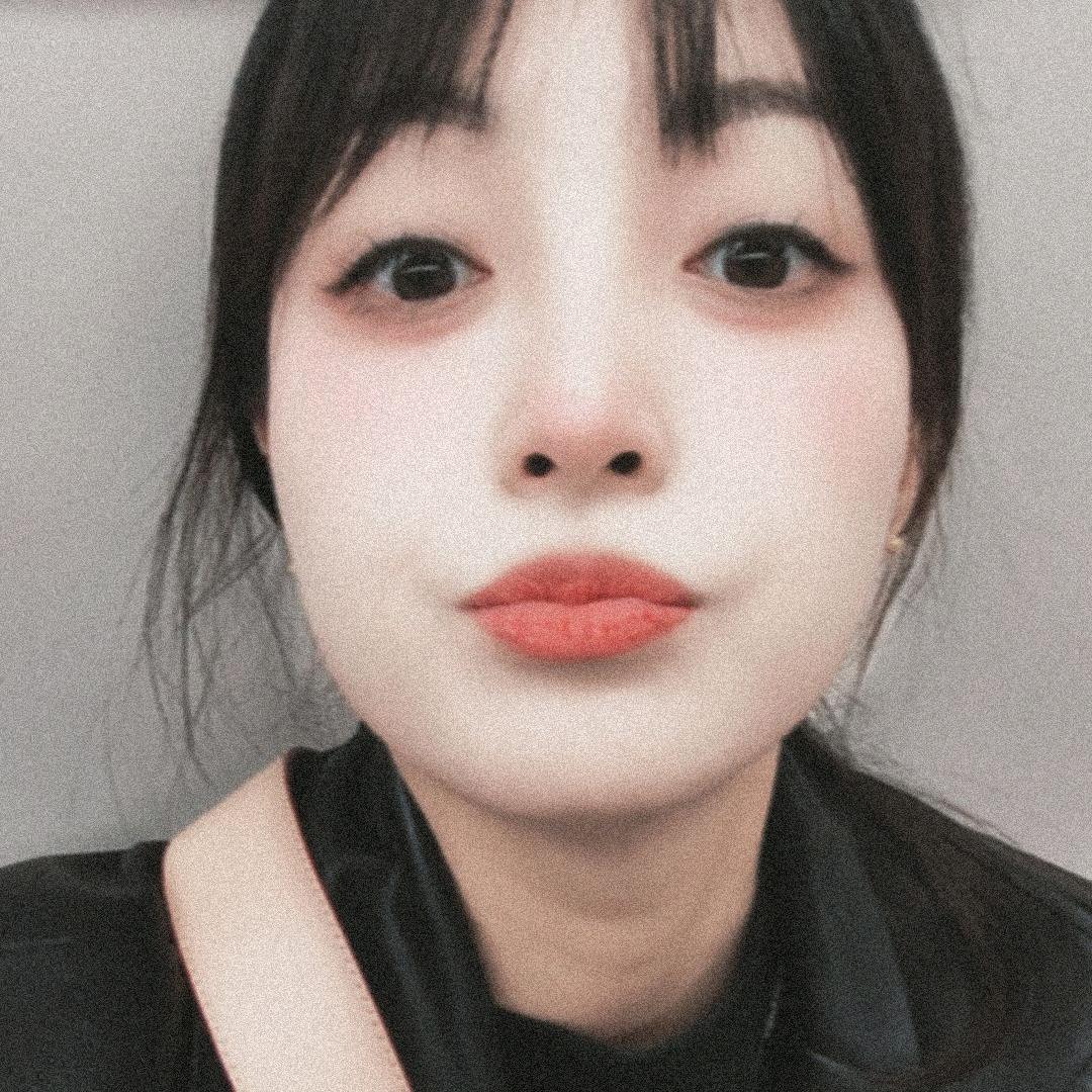 一枚老阿姨~💭