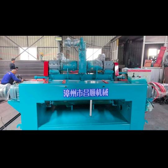 漳州昌顺旋切机，欧松机.各种配件。