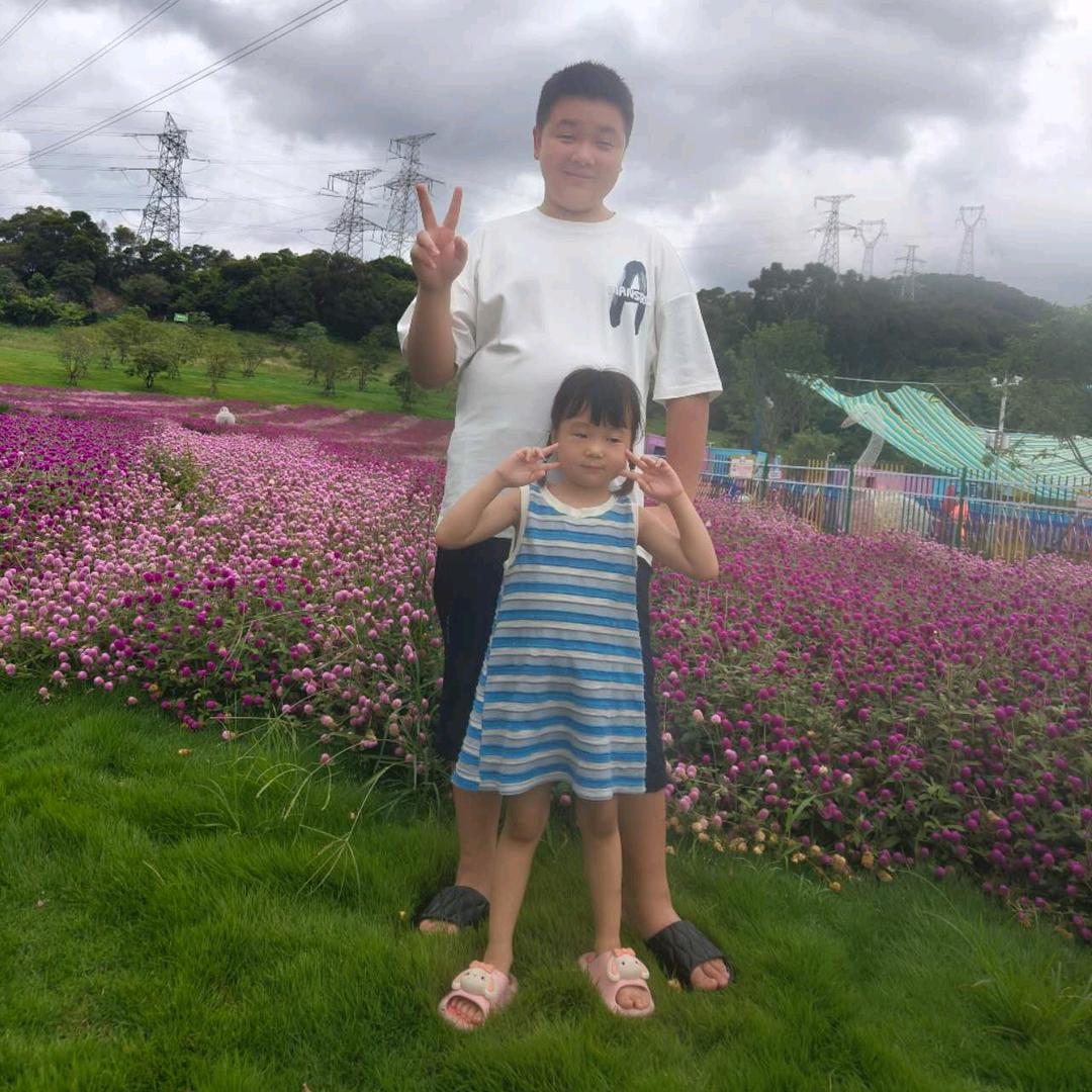 @@龙共☞龚     [连赞拉黑]