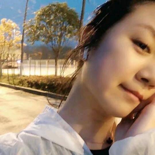小莉莉🐱✨