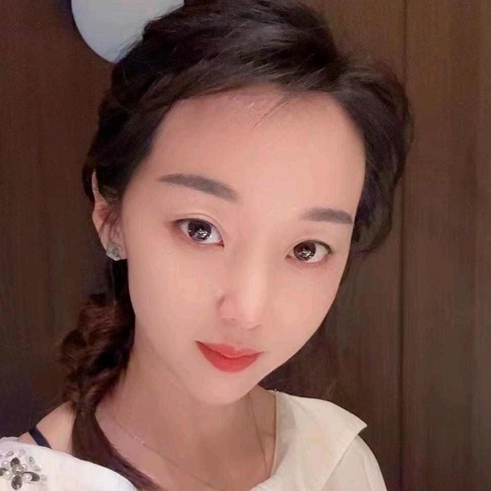 周周不脱妆粉底液