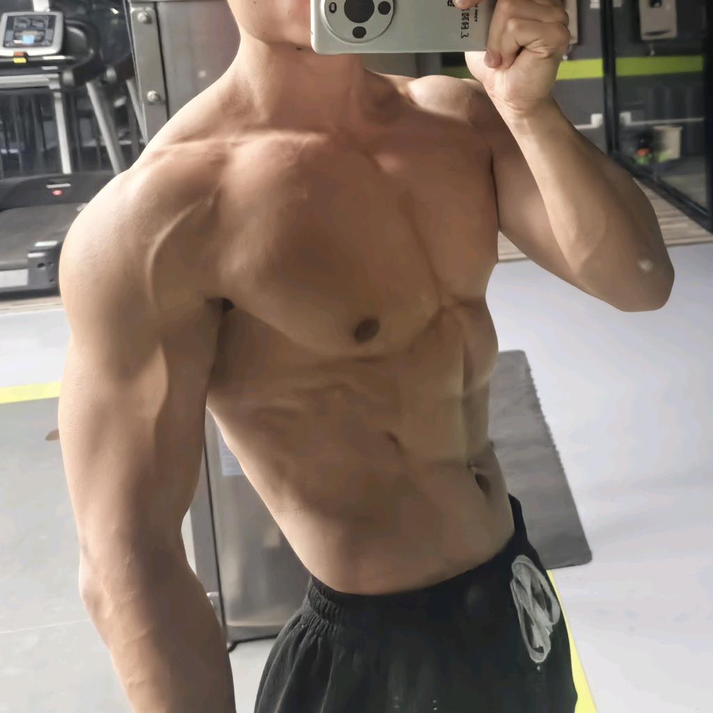 @自律的咸蛋超人