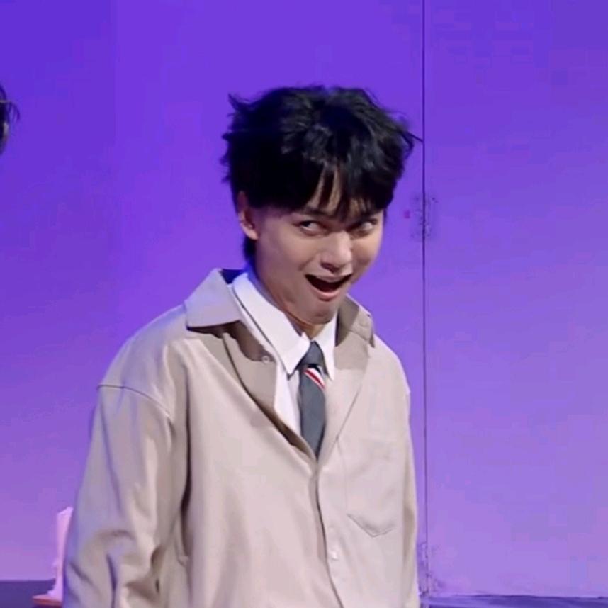 我看过沙漠下暴雨