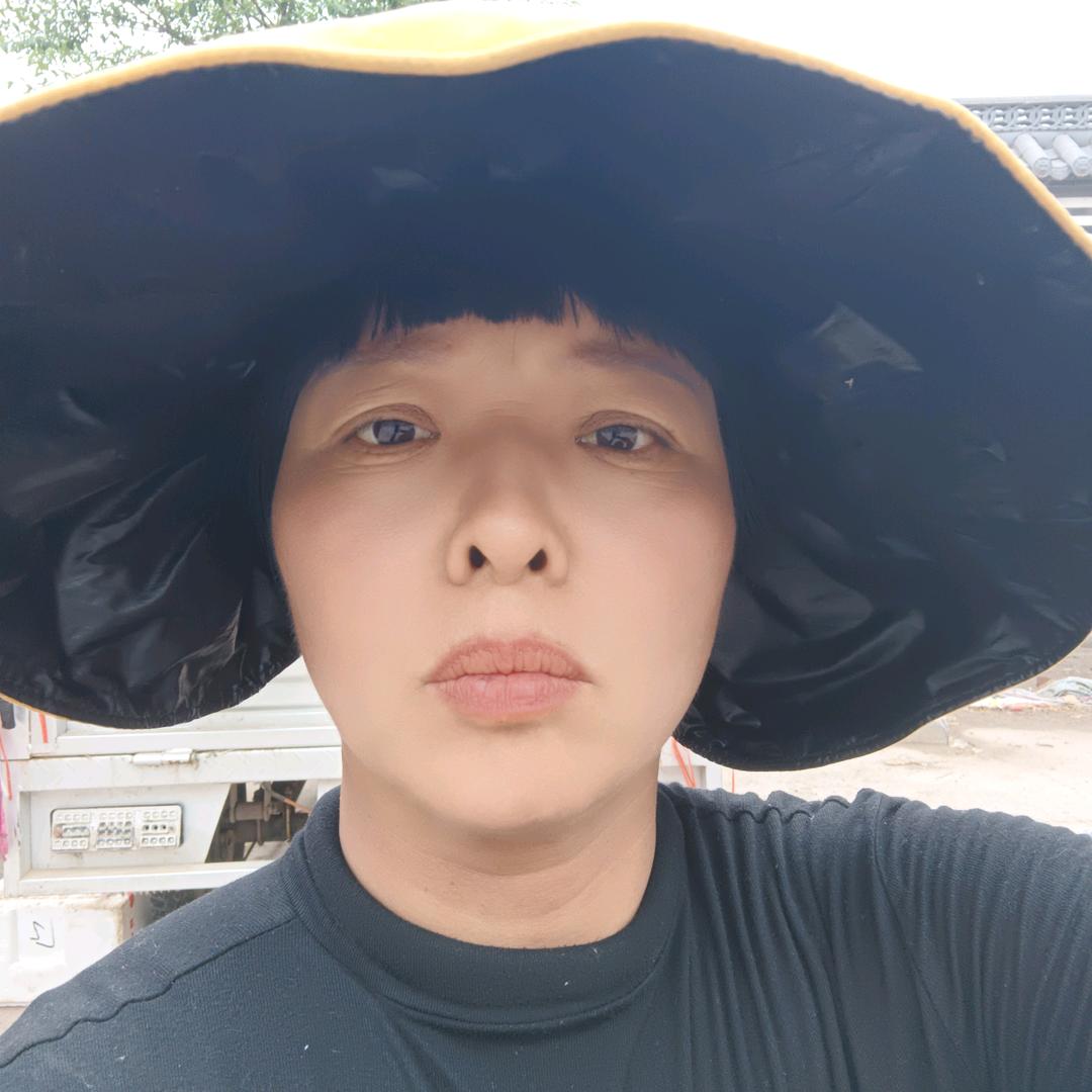 靳秋丽
