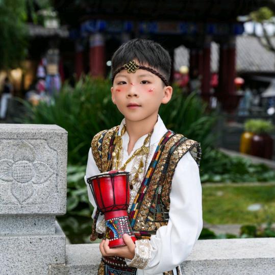 (*˘︶˘*)杨杨得亿:*♡