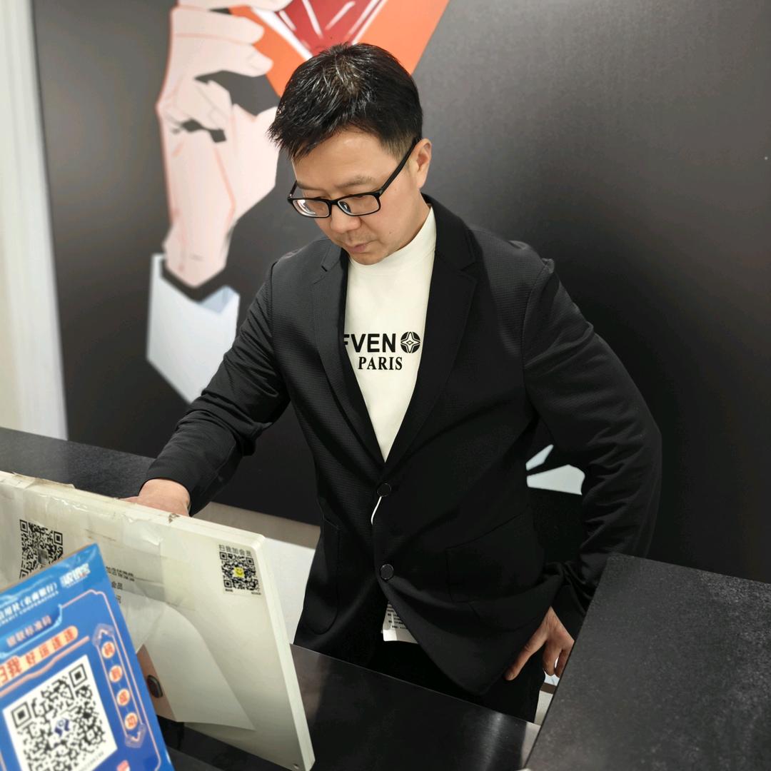 班加尼班加尼官方抖音号