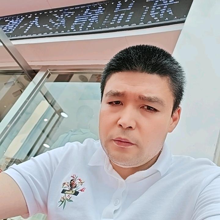 金。鹏