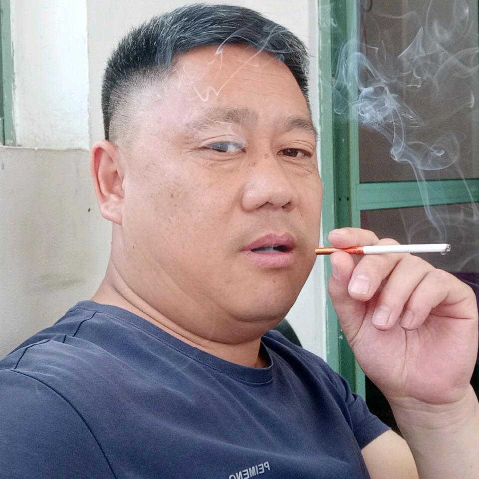 范中福