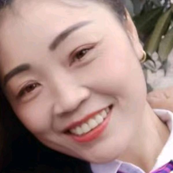 《打鼓妹》
