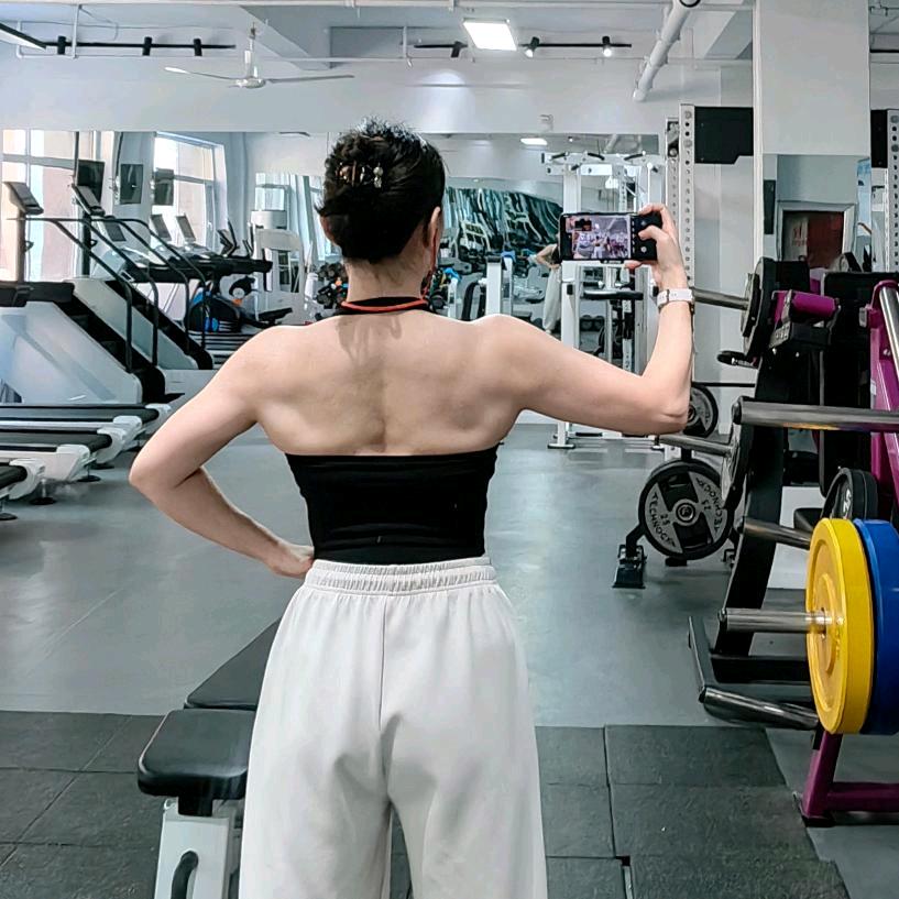 米格格.Smile（健身教练）