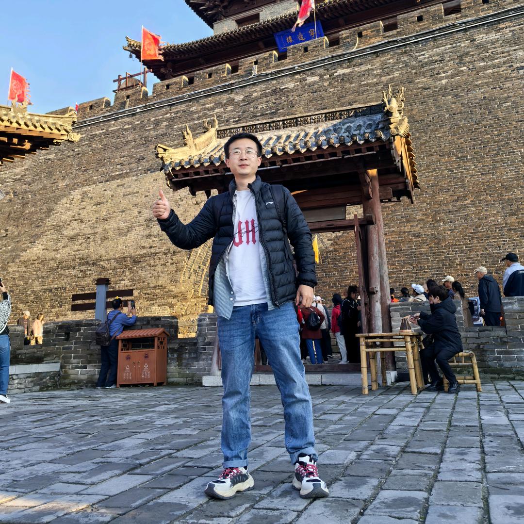 努力的铁锤🧸